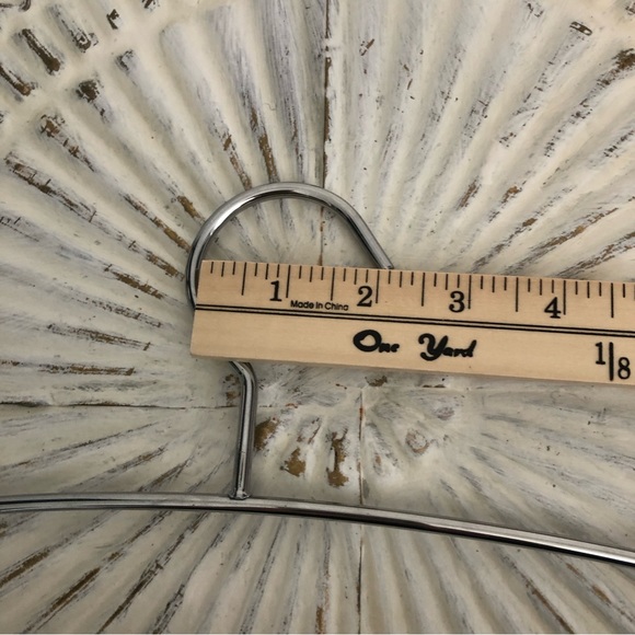 5 Tier Closet and Storage Clothes Hanger, Hanger Space Saving with Swing arm - Picture 11 of 11